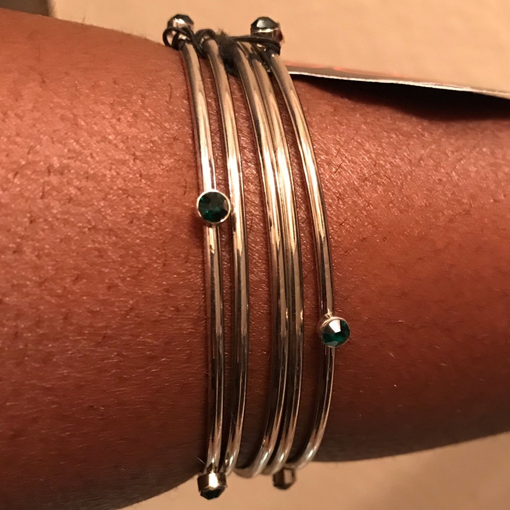 Bracelets - Picture 2 of 3